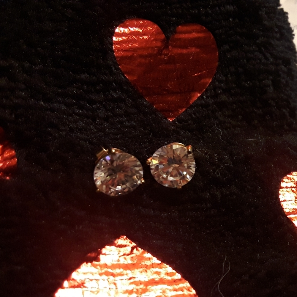 Vintage stud earrings